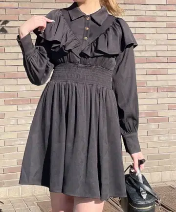 원웨이 프릴 옷깃 원피스 블랙 긴팔 F 사이즈