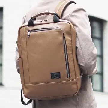 브라운 심플 백팩 A4 사이즈 수납