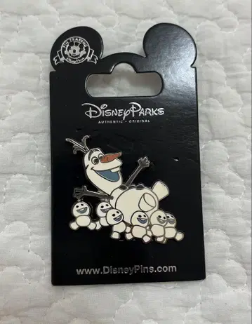 Disney Parks 올라프 핀 배지