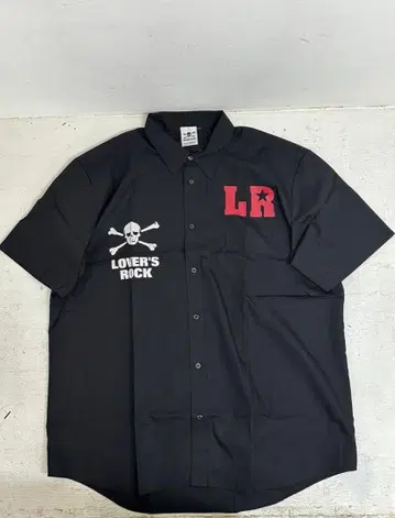 택 포함 새상품 LOVE'RSROCK 반팔 커터 셔츠 스컬 로고 블랙
