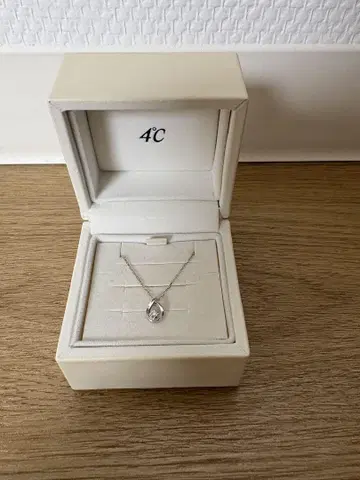 4C 펜던트 목걸이 실버