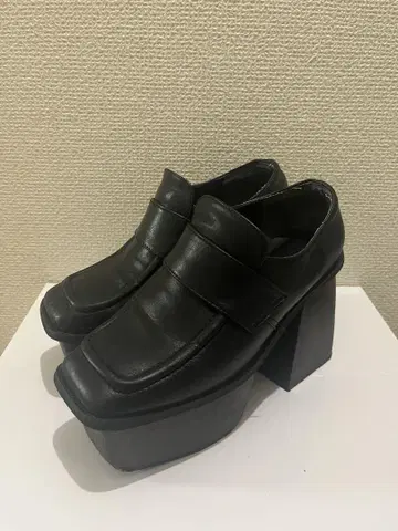 EMODA 로퍼