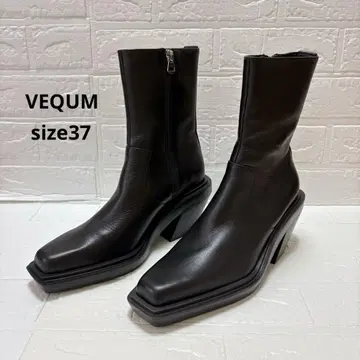VEQUM POINTED BOOTS 베크무 숏부츠 소가죽 블랙