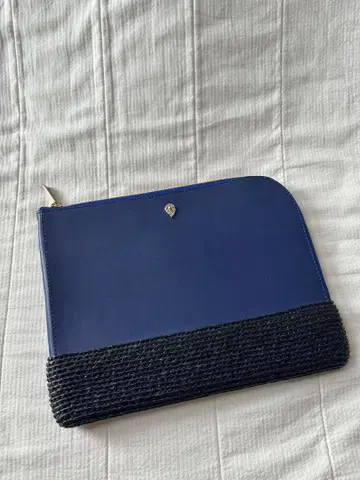 헬렌 카민스키 HELEN KAMINSKI 가죽 클러치백