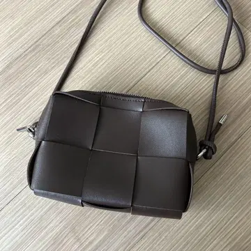 다크 브라운 패치워크 숄더백