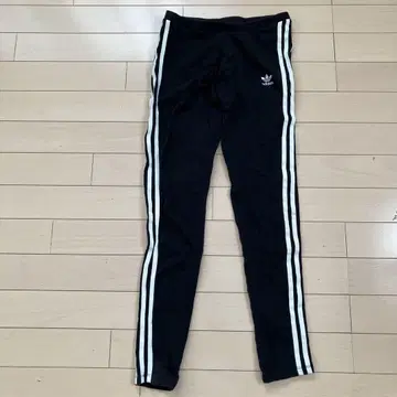 9.25 adidas 아디다스 스패츠 블랙 자수 S