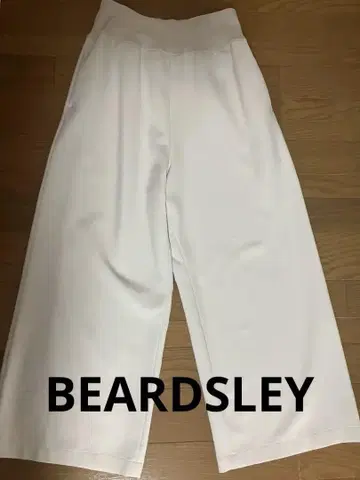 BEARDSLEY 화이트 와이드 팬츠