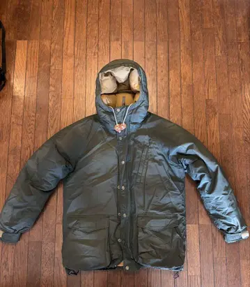 mt.rainer design 올리브 그린 마운틴 다운 파카