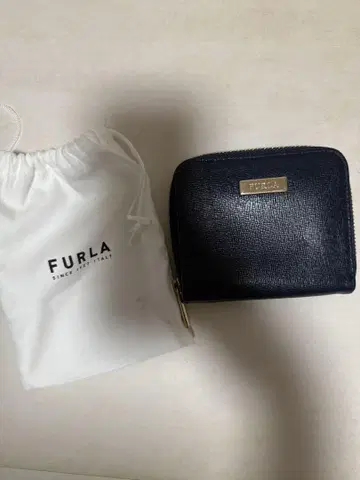 FURLA 네이비 접이식 지갑 수납 가방 포함