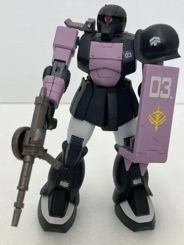 HGUC 1/144 검은 삼연성 자쿠 1