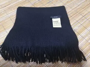 A.P.C. 머플러 블랙 아페쎄