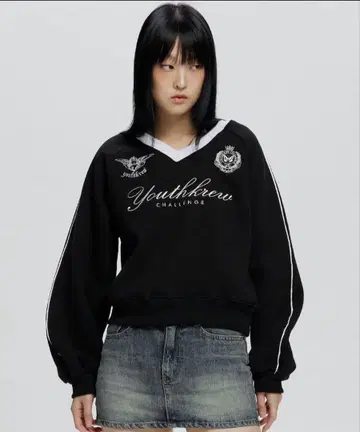 한국 Youthkrew 엠블럼V 넥 풀오버 블랙