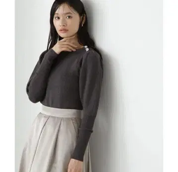 NATURAL BEAUTY BASIC 숄더 비쥬 아제 니트