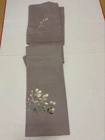호몬기 백산 가가유젠 나리타케 토모오 가지꽃 문양