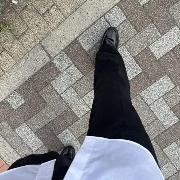 블랙 코튼 혼방 슬림핏 슬랙스