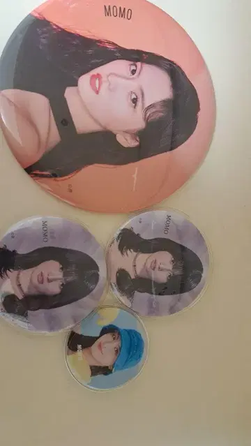 MOMO TWICE 캔뱃지 4개 세트