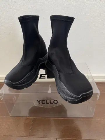 YELLO 블랙 스니커즈 부츠
