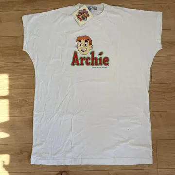 Archie T셔츠 빅 사이즈 화이트