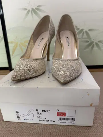 [ 새상품급 ] DIANA 다이애나 펌프스 23cm 라메 글리터 결혼식