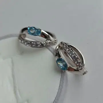 GSTV 블루&화이트 지르콘 피어링