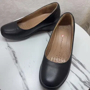 컨디션 최상 Clarks 클락스 펌프스 웨지솔 컴포트 경량