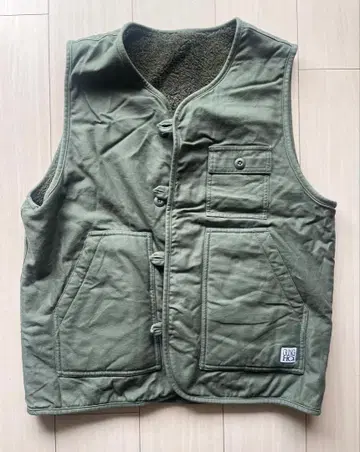 프릭스스토어 GUNGHO 리버서블 베스트 카키