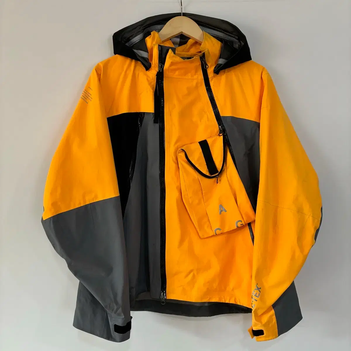 nikelab acg deploy jacket