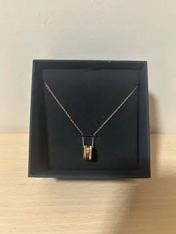다니엘 웰링턴 로즈 골드 목걸이