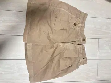 GAP 베이지 숏팬츠 택 포함