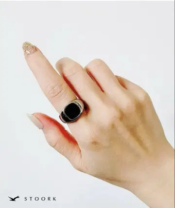 STOORK Square Stone Ring