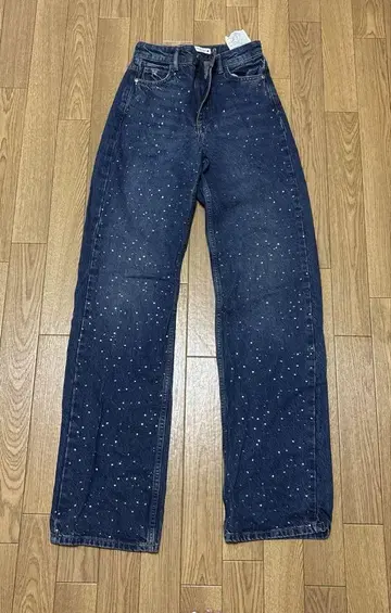 ZARA 새상품급 스트레이트 데님 청바지 반짝이는 비쥬 큐빅