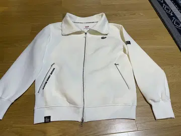 MASTER BUNNY EDITION 자켓 화이트