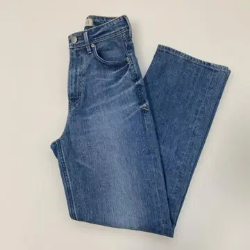 YANUK 블루 데님 스트레이트 팬츠
