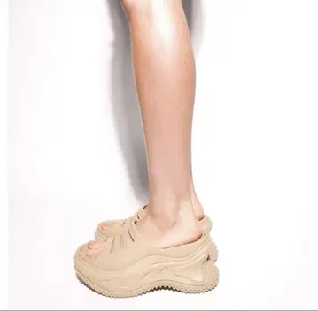 YELLO TERRA PLATFORM SANDALS