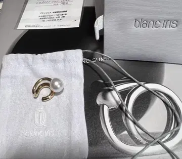 blanc iris BALLON 이어커프 펄