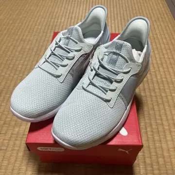 PUMA 소프트라이드 여성용 스니커즈 25.5cm
