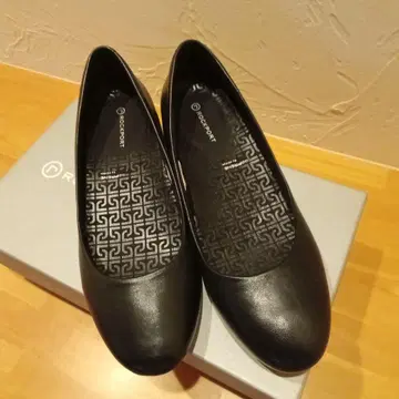 ROCKPORT 블랙 플랫슈즈 size 6 블랙