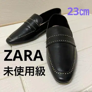 새상품급 ZARA 마이크로 스터드 장식 소프트 가죽 로퍼 코인 로퍼