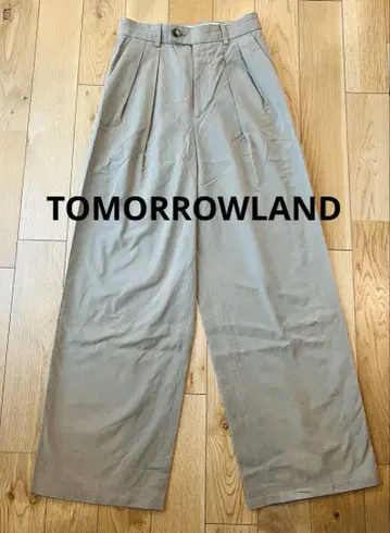MACPHEE TOMORROWLAND