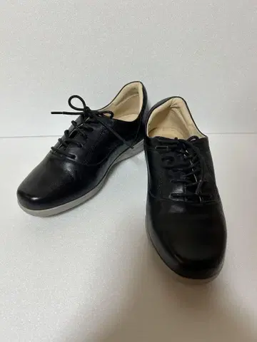 여성용 가죽 신발 블랙 세련된 끈 신발