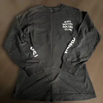 ANTI SOCIAL SOCIAL CLUB 롱티
