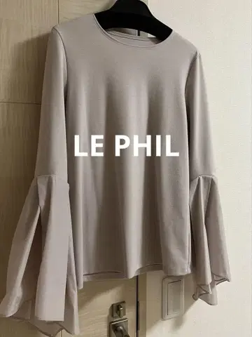 LE PHIL 루필 소매 플레어 티셔츠