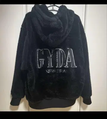 GYDA NEW ERA 콜라보 후드티 블랙 M 사이즈