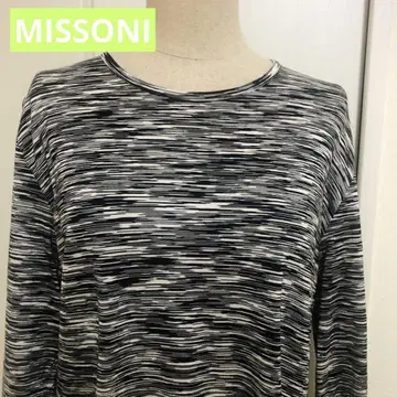 스트라이프 긴팔 티셔츠 블랙 화이트
