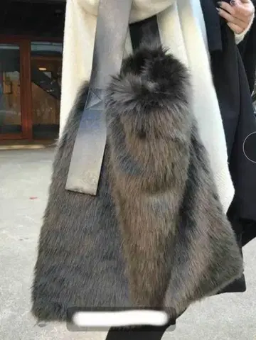 [ 새상품급 ] AVIE RENEWAL 원숄더 퍼 빅백