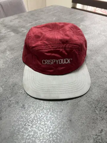 CRISPYDUCK 빨간색 나일론 캡 시티 보이