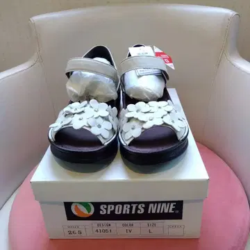 새상품 SPORTS NINE 일본제 천연 가죽 꽃 모티브 샌들 L 사이즈