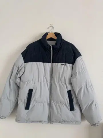 (최종 가격 인하) Jeep 다운 자켓 그레이/네이비