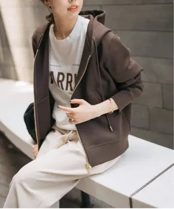 [ 새상품 ] Spick and Span 스트레치 지퍼 후드티 브라운