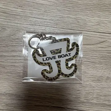 ayumi hamasaki x LOVE BOAT 25주년 아크릴 키링